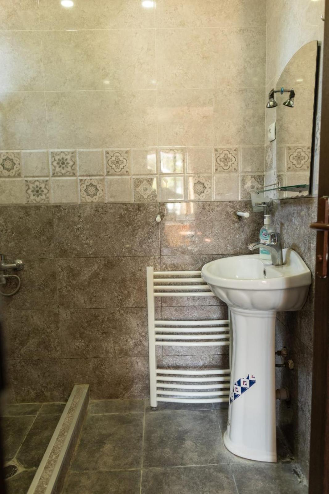 Hotel Wine House Tbilisi Esterno foto